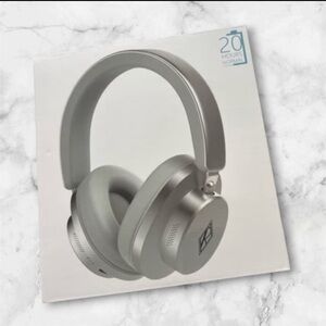 Premium Silver Headphones Ralph Lauren